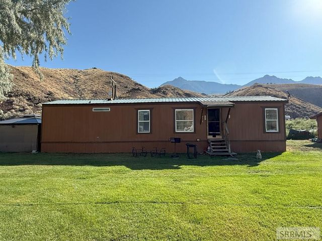 233 Obsidian Drive, Salmon, ID 83467