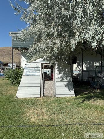 233 Obsidian Drive, Salmon, ID 83467