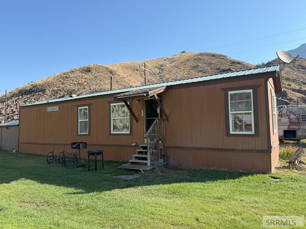 233 Obsidian Drive, Salmon, ID 83467