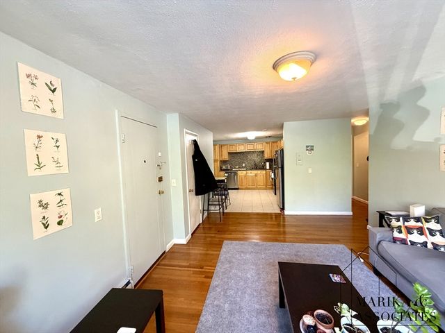205 Kent Street 18, Brookline, MA 02446