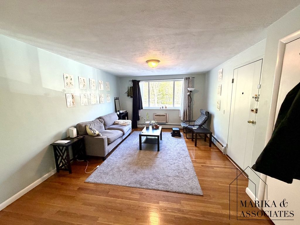 205 Kent Street 18, Brookline, MA 02446