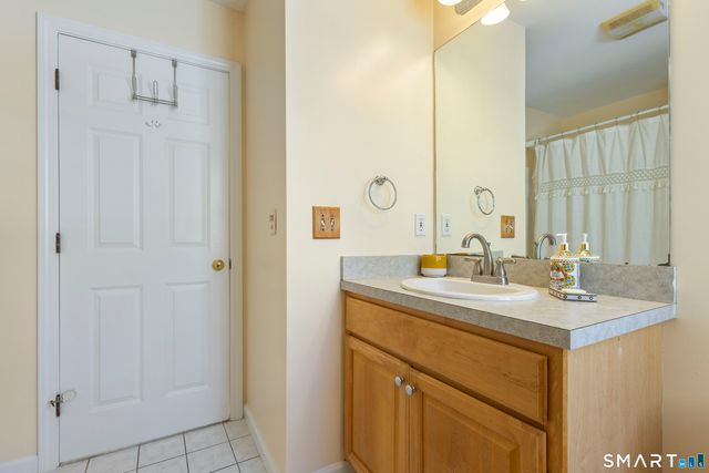 696 Green Hill Road, Madison, CT 06443