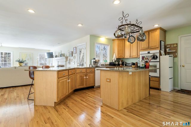 696 Green Hill Road, Madison, CT 06443