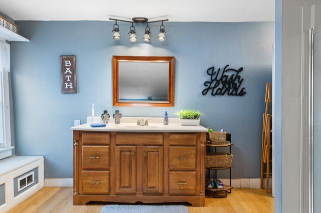 193 New Hebron Road, Plymouth, NH 03264