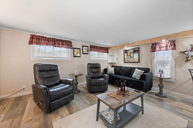 193 New Hebron Road, Plymouth, NH 03264