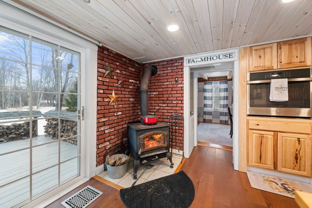 193 New Hebron Road, Plymouth, NH 03264