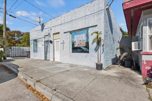 1504 N Sapodilla Avenue, West Palm Beach, FL 33401