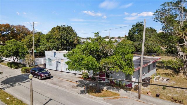 1504 N Sapodilla Avenue, West Palm Beach, FL 33401