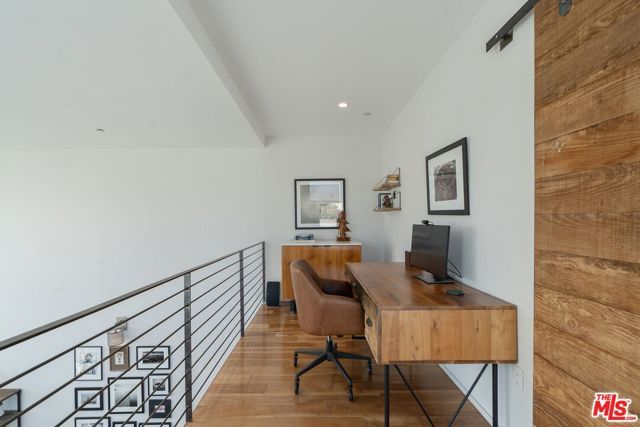 611 N Bronson Avenue 6, Los Angeles, CA 90004