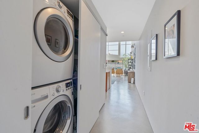 611 N Bronson Avenue 6, Los Angeles, CA 90004