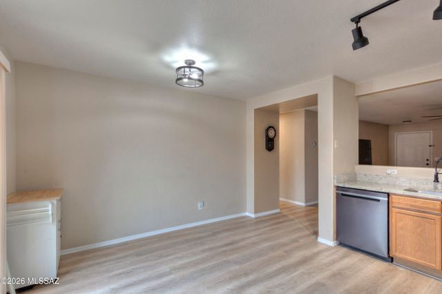 166 E Oracle Oak Street, Sahuarita, AZ 85629