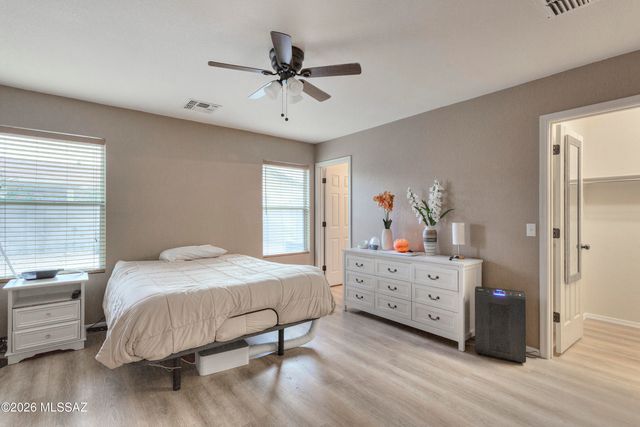 166 E Oracle Oak Street, Sahuarita, AZ 85629