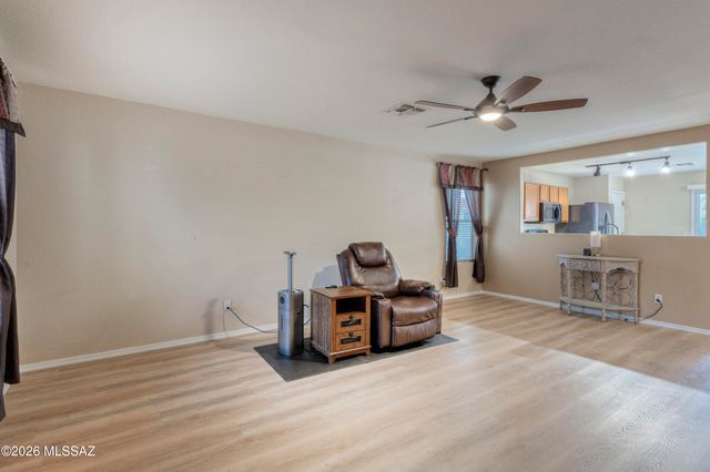 166 E Oracle Oak Street, Sahuarita, AZ 85629