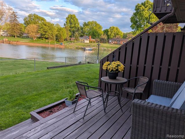 25470 Quarter Deck Street, Harrison Twp, MI 48045