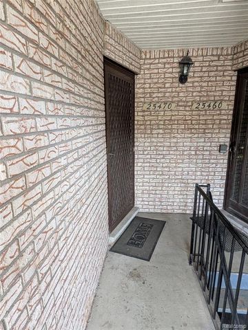 25470 Quarter Deck Street, Harrison Twp, MI 48045