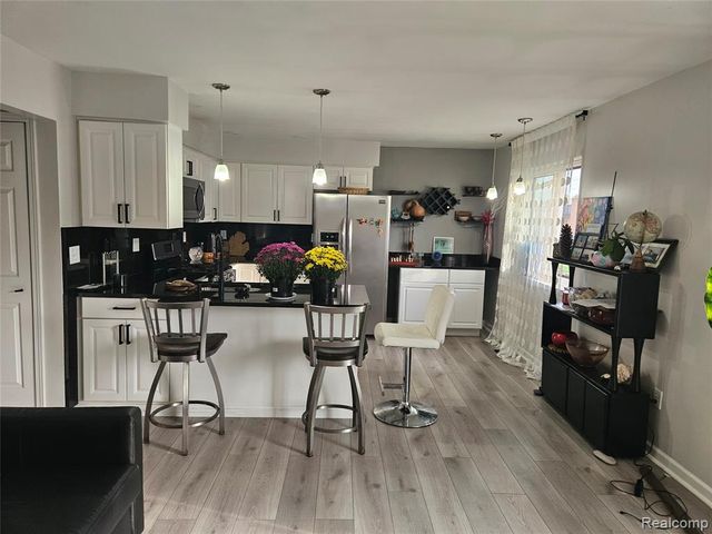 25470 Quarter Deck Street, Harrison Twp, MI 48045