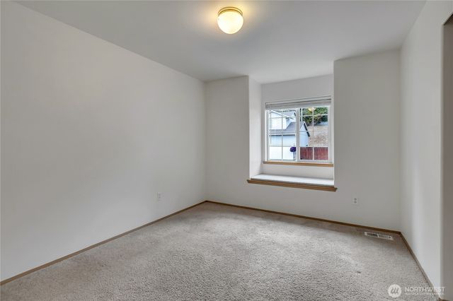 14407 68th Avenue Ct E, Puyallup, WA 98375