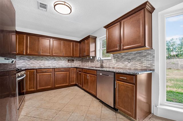 9026 Concho Street, Houston, TX 77036