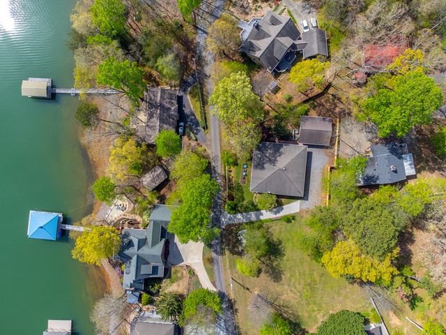 218 Lakeshore Drive, Hayesville, NC 28904