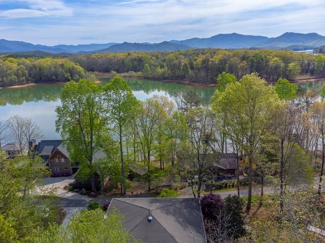 218 Lakeshore Drive, Hayesville, NC 28904