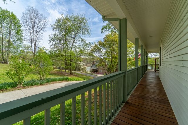 218 Lakeshore Drive, Hayesville, NC 28904