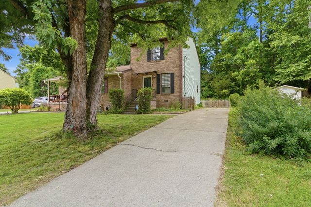 3332 Lakeside Pl, Hermitage, TN 37076