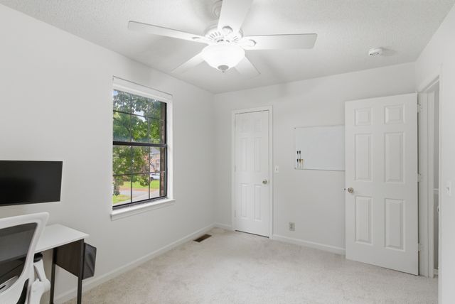 3332 Lakeside Pl, Hermitage, TN 37076