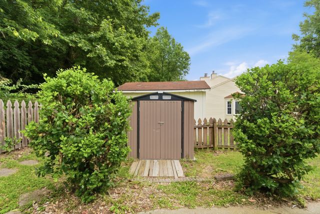 3332 Lakeside Pl, Hermitage, TN 37076