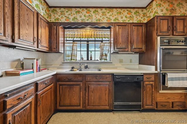 1611 N Boston Place, Tulsa, OK 74106