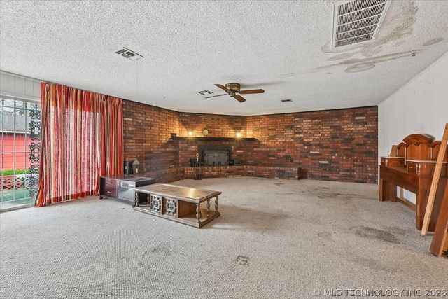 1611 N Boston Place, Tulsa, OK 74106