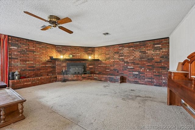 1611 N Boston Place, Tulsa, OK 74106