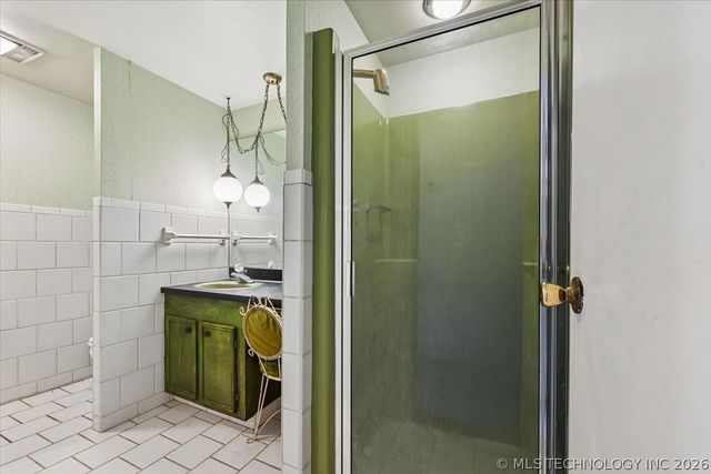 1611 N Boston Place, Tulsa, OK 74106