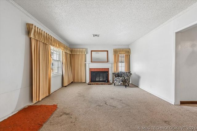 1611 N Boston Place, Tulsa, OK 74106