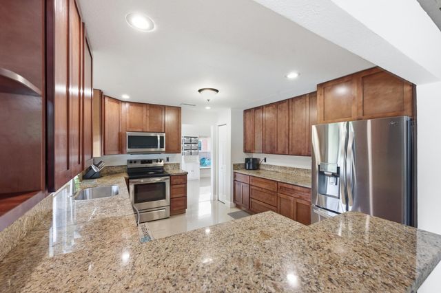 8557 Shadow Wood Boulevard, Coral Springs, FL 33071