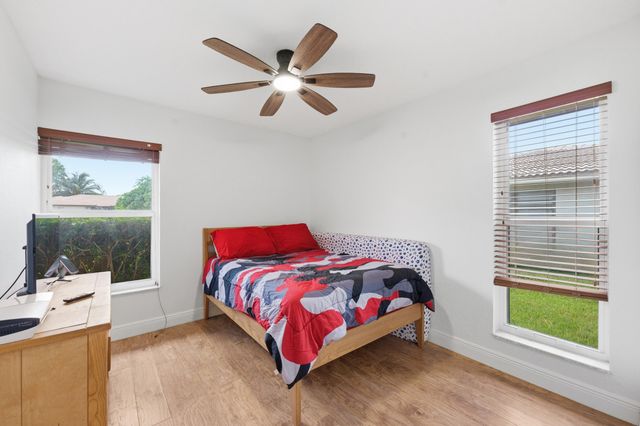8557 Shadow Wood Boulevard, Coral Springs, FL 33071
