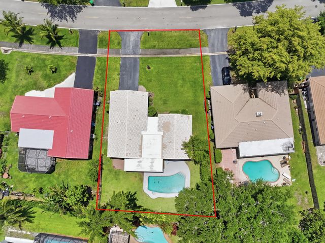 8557 Shadow Wood Boulevard, Coral Springs, FL 33071