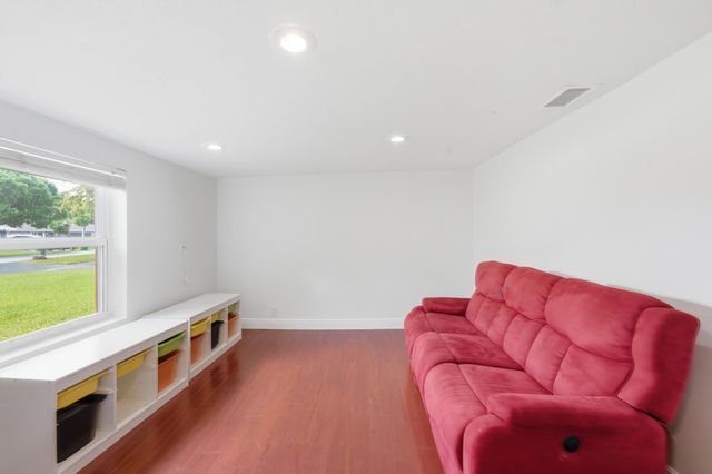 8557 Shadow Wood Boulevard, Coral Springs, FL 33071