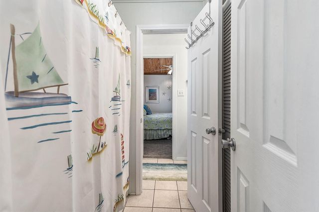 142 Private Road 652, Sargent, TX 77414