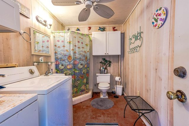 142 Private Road 652, Sargent, TX 77414