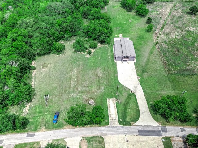 142 Private Road 652, Sargent, TX 77414