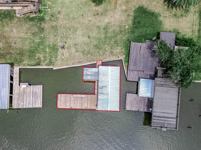 142 Private Road 652, Sargent, TX 77414