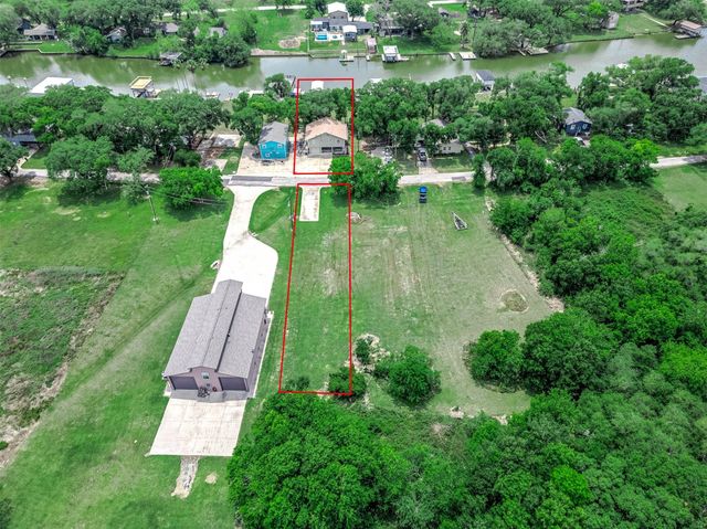142 Private Road 652, Sargent, TX 77414