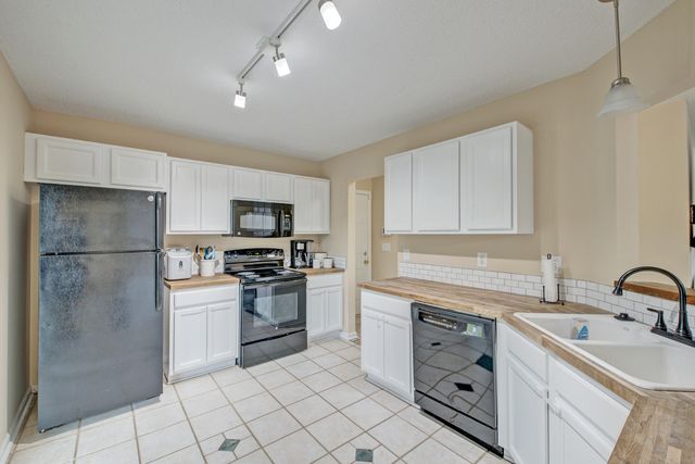 147 Hainsworth Drive, North Charleston, SC 29418