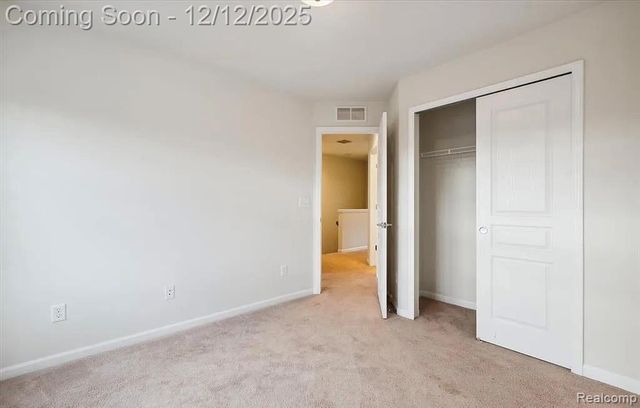 27846 Hopkins Drive, Novi, MI 48377