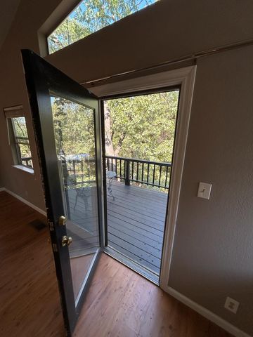 949 Bliss Ct, Placerville, CA 95667