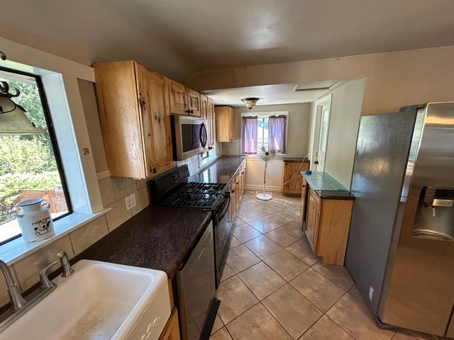 949 Bliss Ct, Placerville, CA 95667