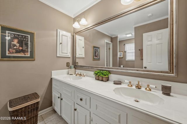512 Riverwoods Drive, Lafayette, LA 70508