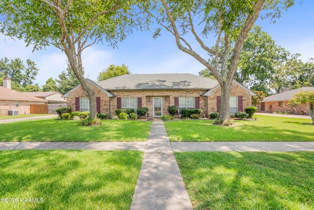 512 Riverwoods Drive, Lafayette, LA 70508