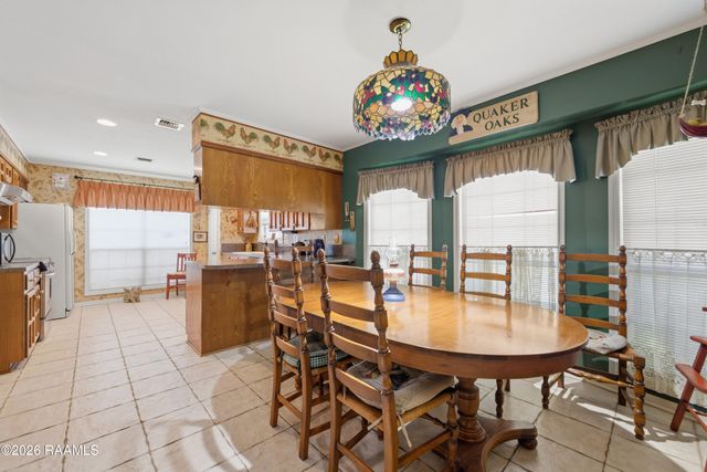 512 Riverwoods Drive, Lafayette, LA 70508