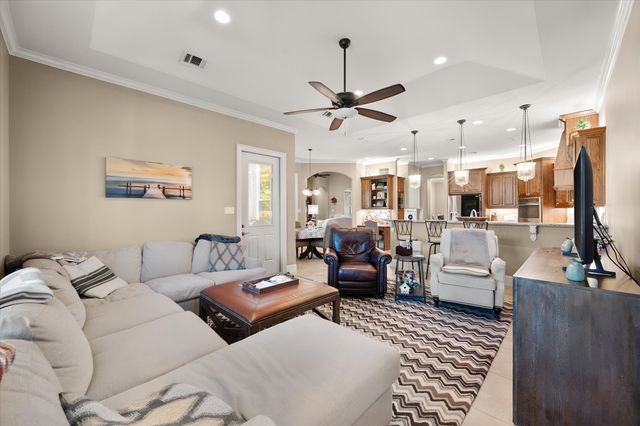 560 Clubhouse Drive, Corsicana, TX 75109